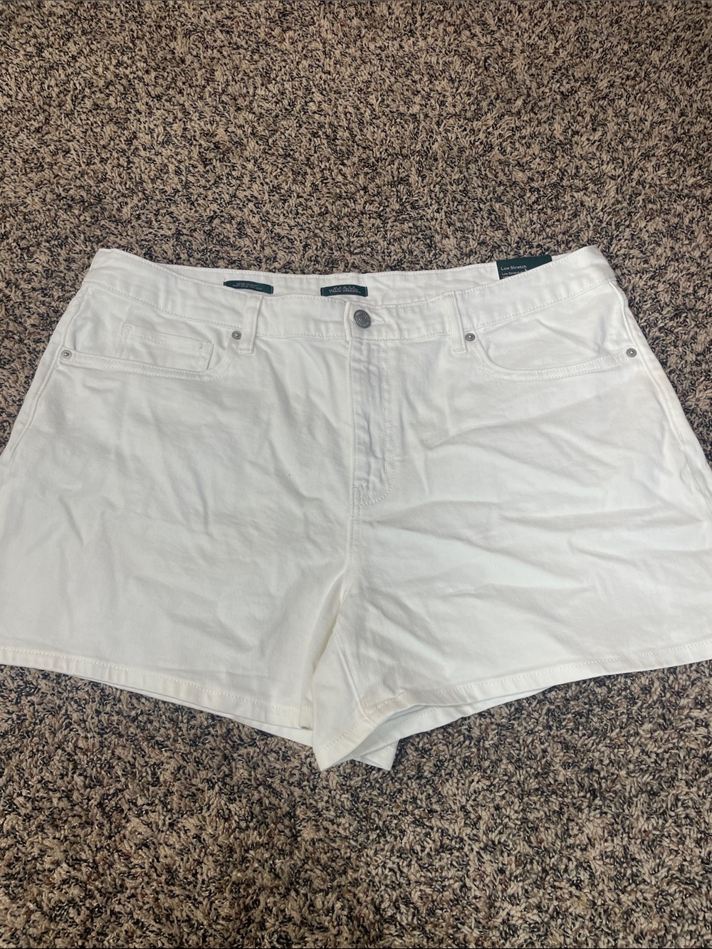 Wild Fable Mid Rise Midi Shorts Crisp White 4” Plus Size 17 | NWT
